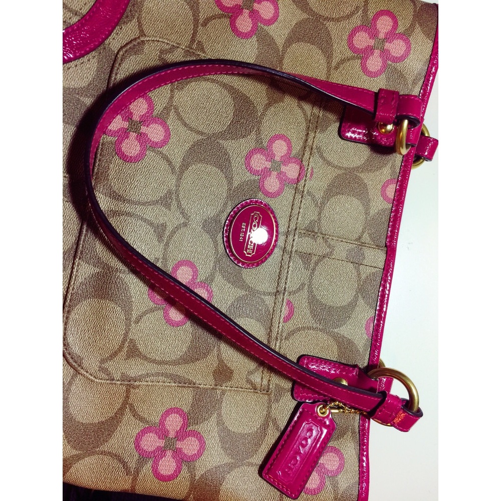 Coach shoulder bag